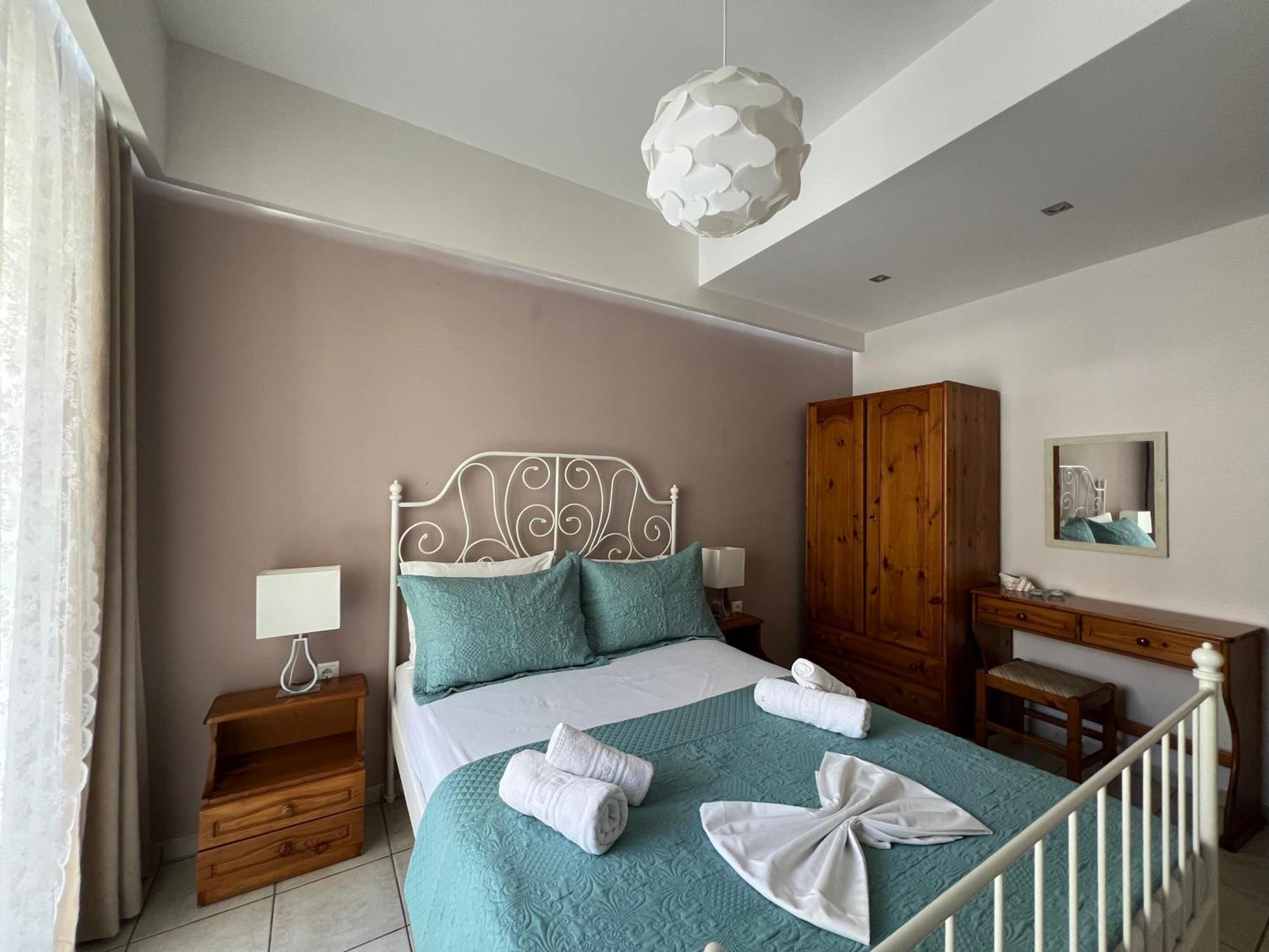 Artemis Rooms Two Steps By The Sea Platanés 外观 照片